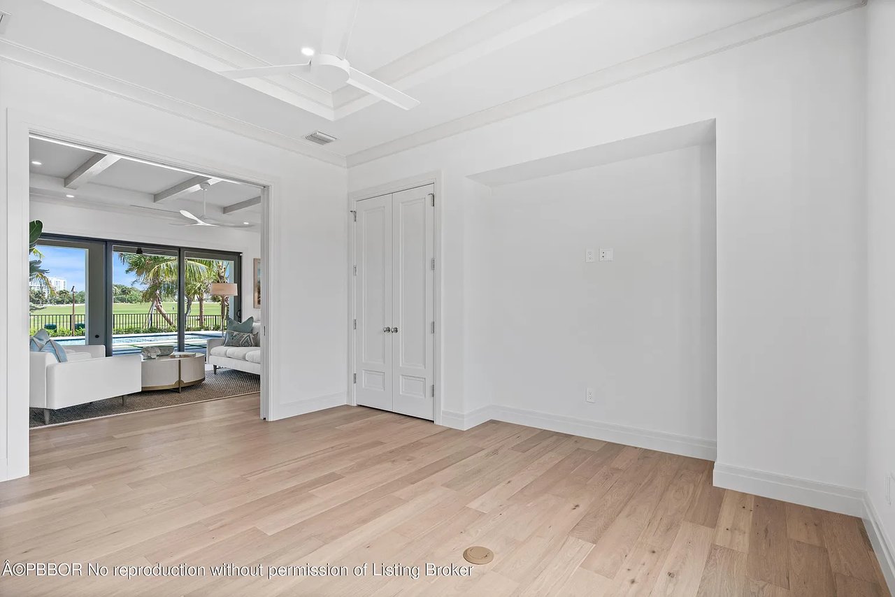 541 Greenway Dr, North Palm Beach, FL 33408