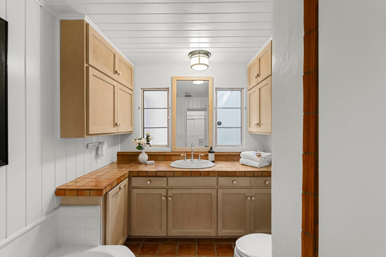 2666 La Cuesta Dr, Sunset Strip