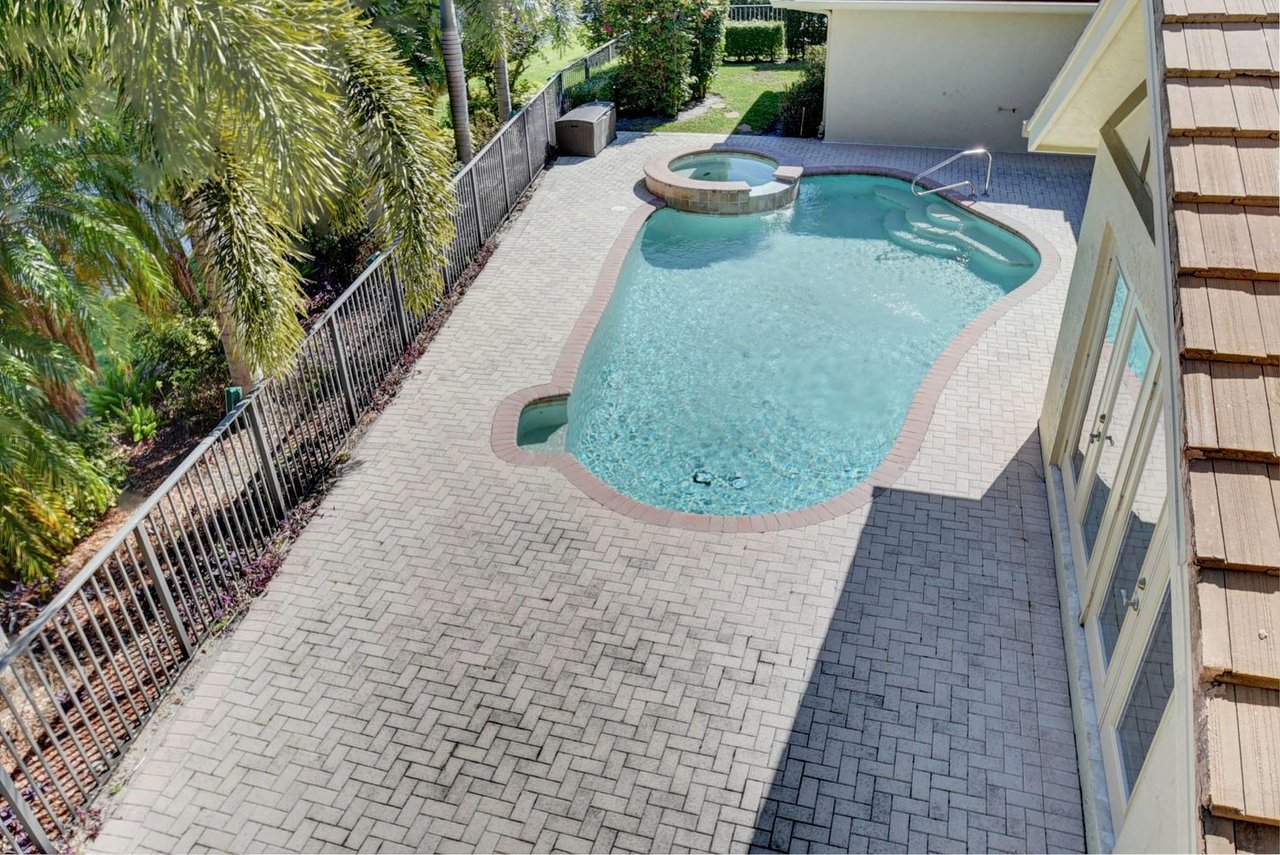 5874 Harrington Way