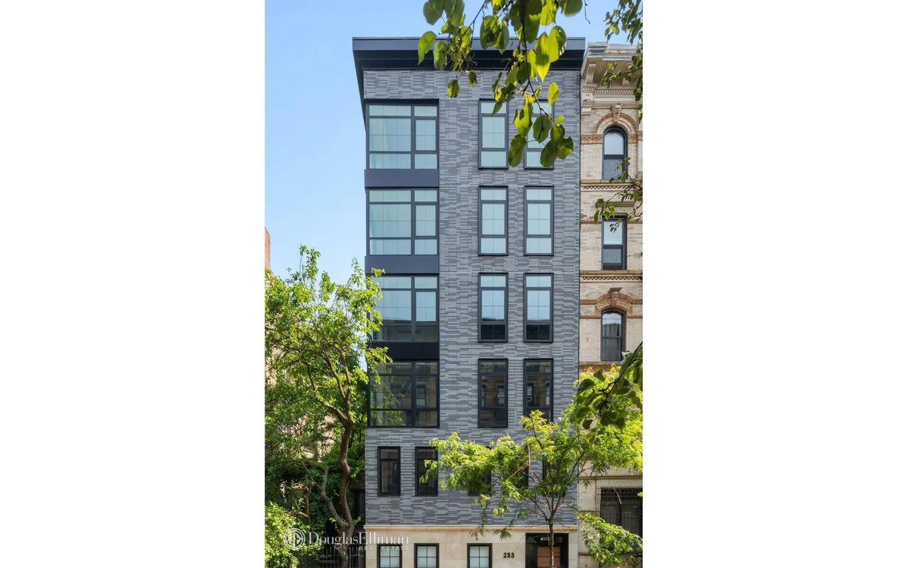 253 E 7th St TH