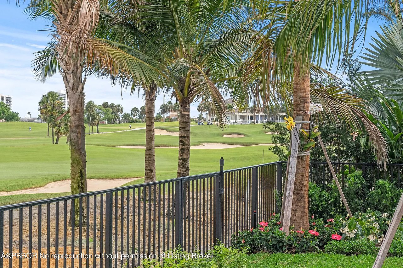 541 Greenway Dr, North Palm Beach, FL 33408