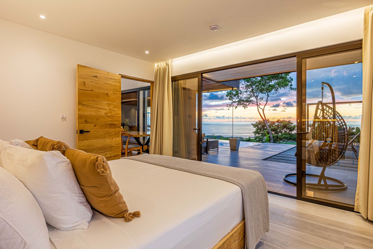 Exclusive Luxury Villa with Infinity Pool