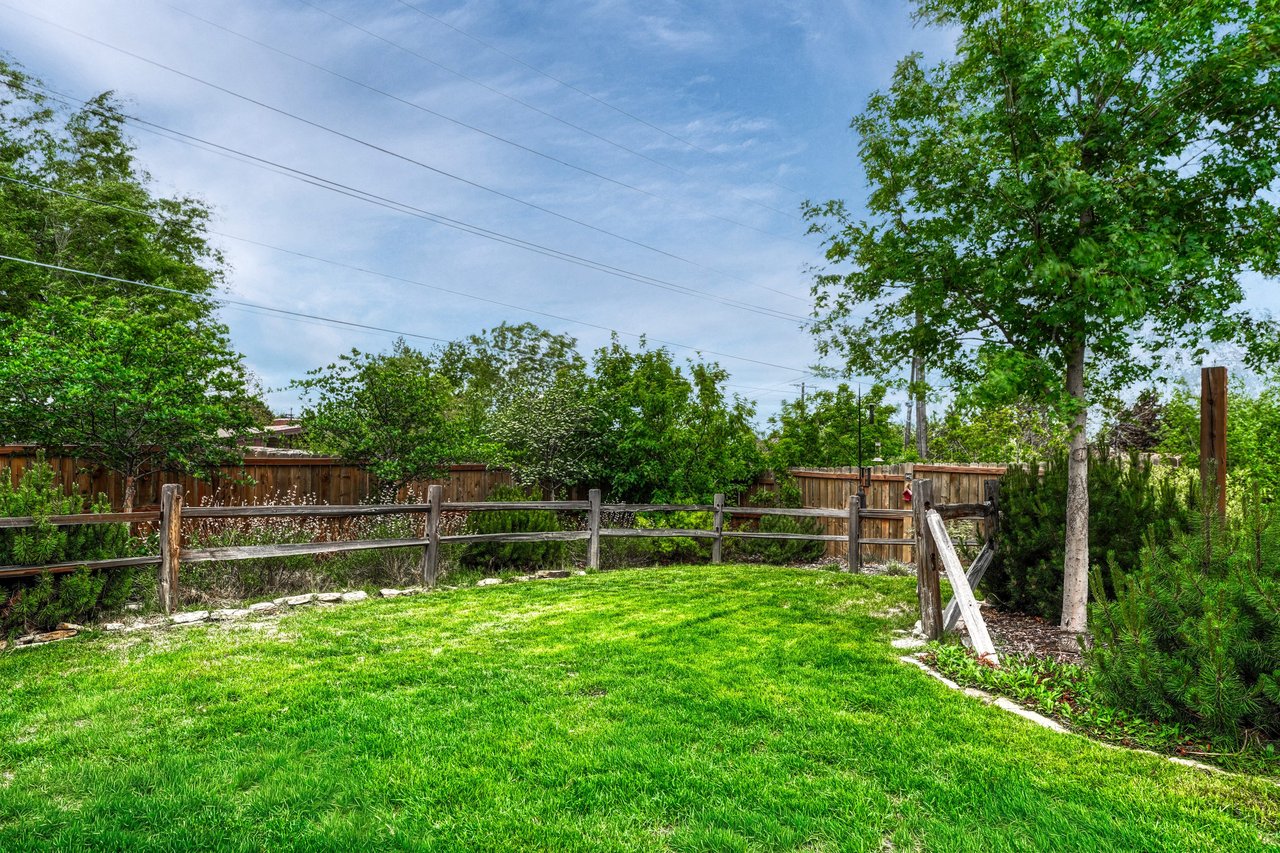2301 Bedford Lane