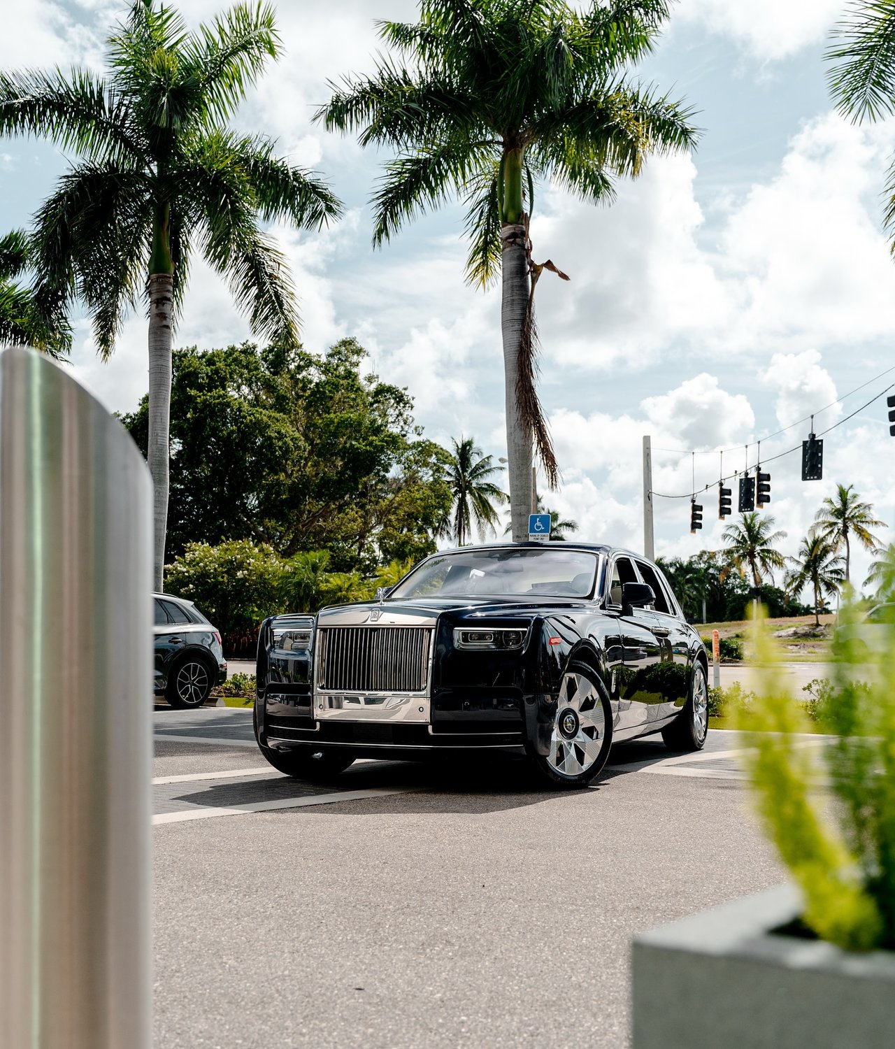 Rolls-Royce Motor Cars Naples