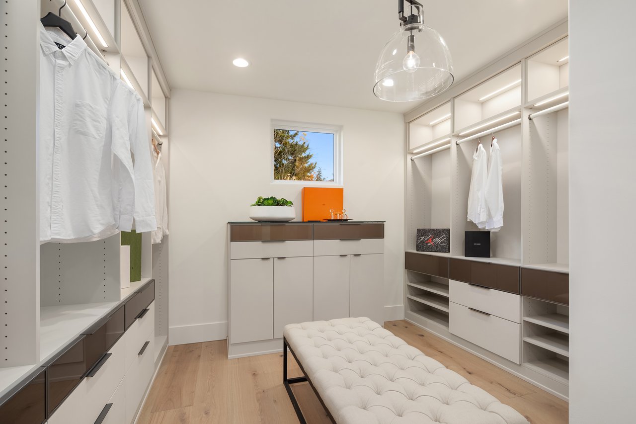 9228 112th Avenue NE