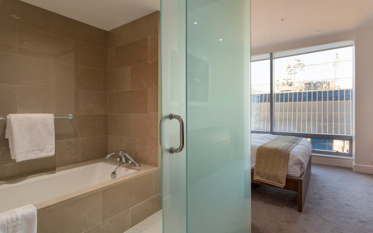 1111 Alberni St, #3403