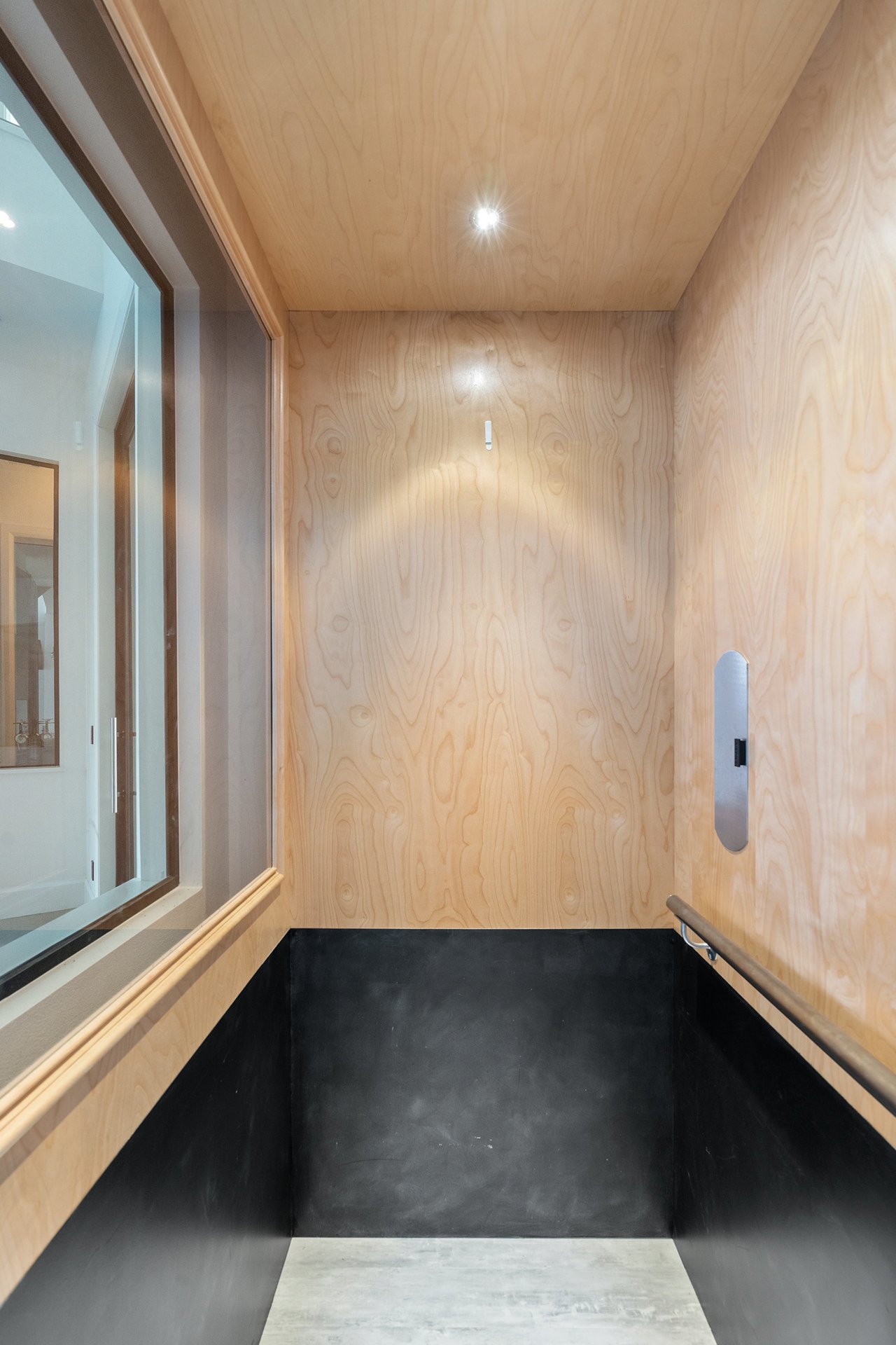 402 Lighthouse Drive