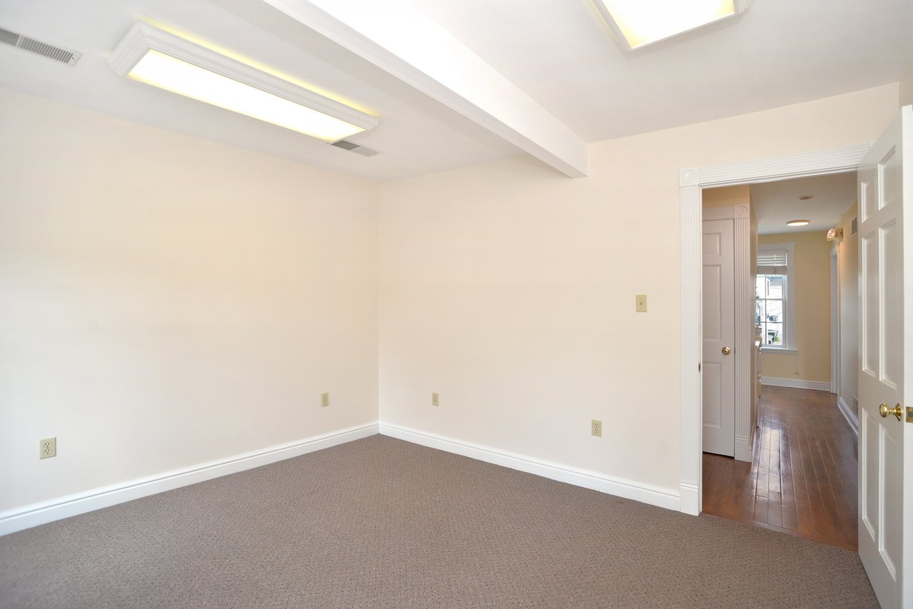 438 Walnut St Sewickley PA 15143 Large Office Space for Lease