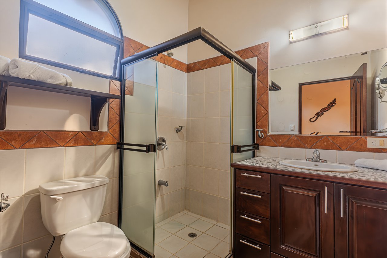 Ojochal Tropical Retreat | 4 Ensuite Bedrooms, Pool & Outdoor Living