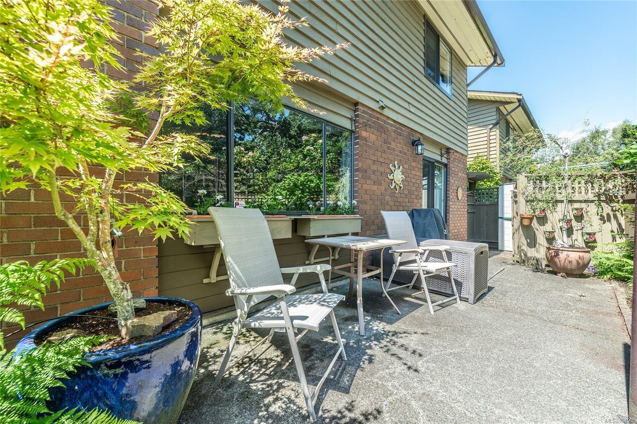 8-1019 Pemberton Rd