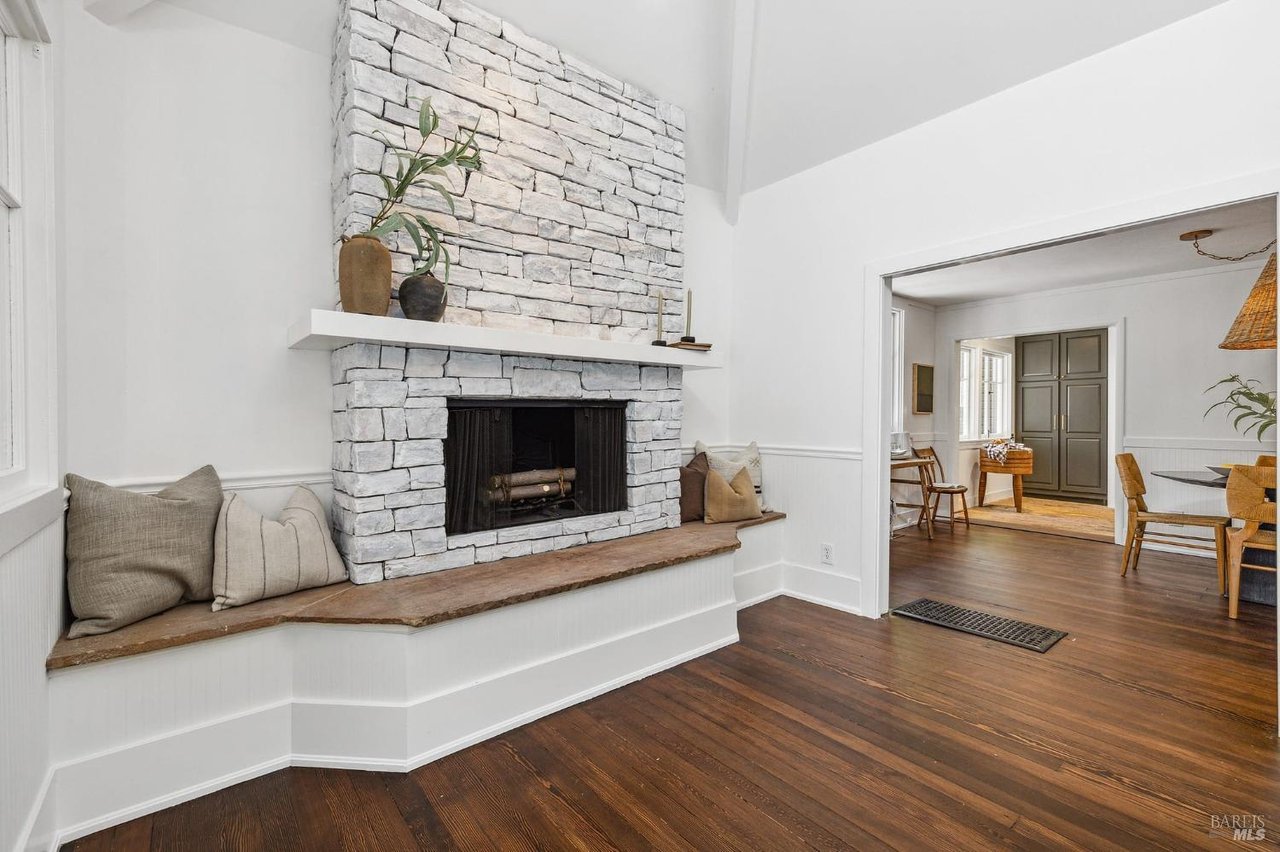 207 Madrone Ave