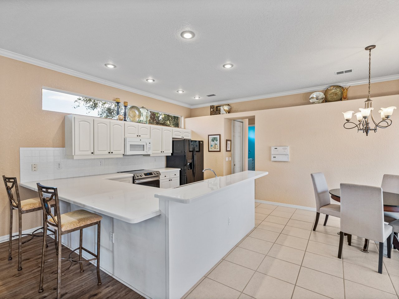 12333 WOODLANDS CIR
