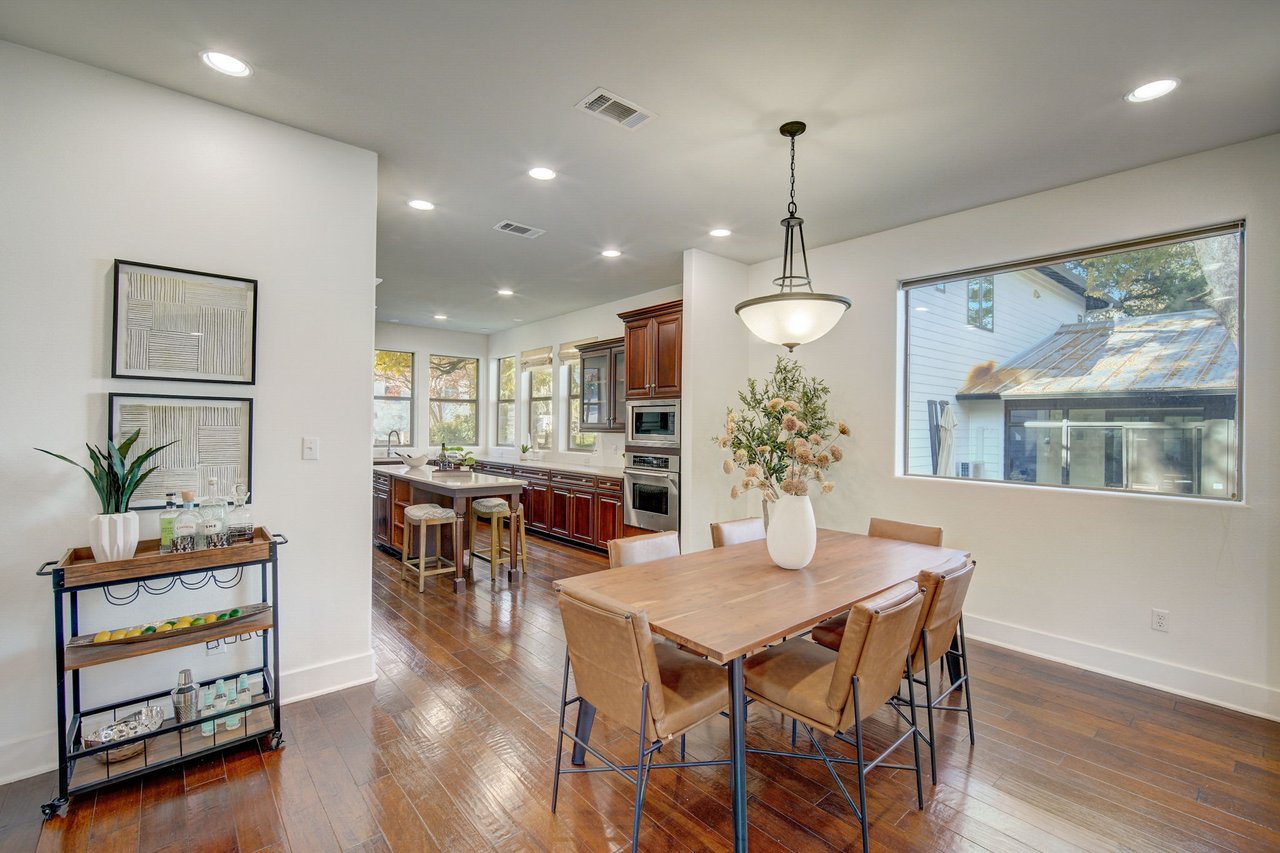 1411 Burford Pl