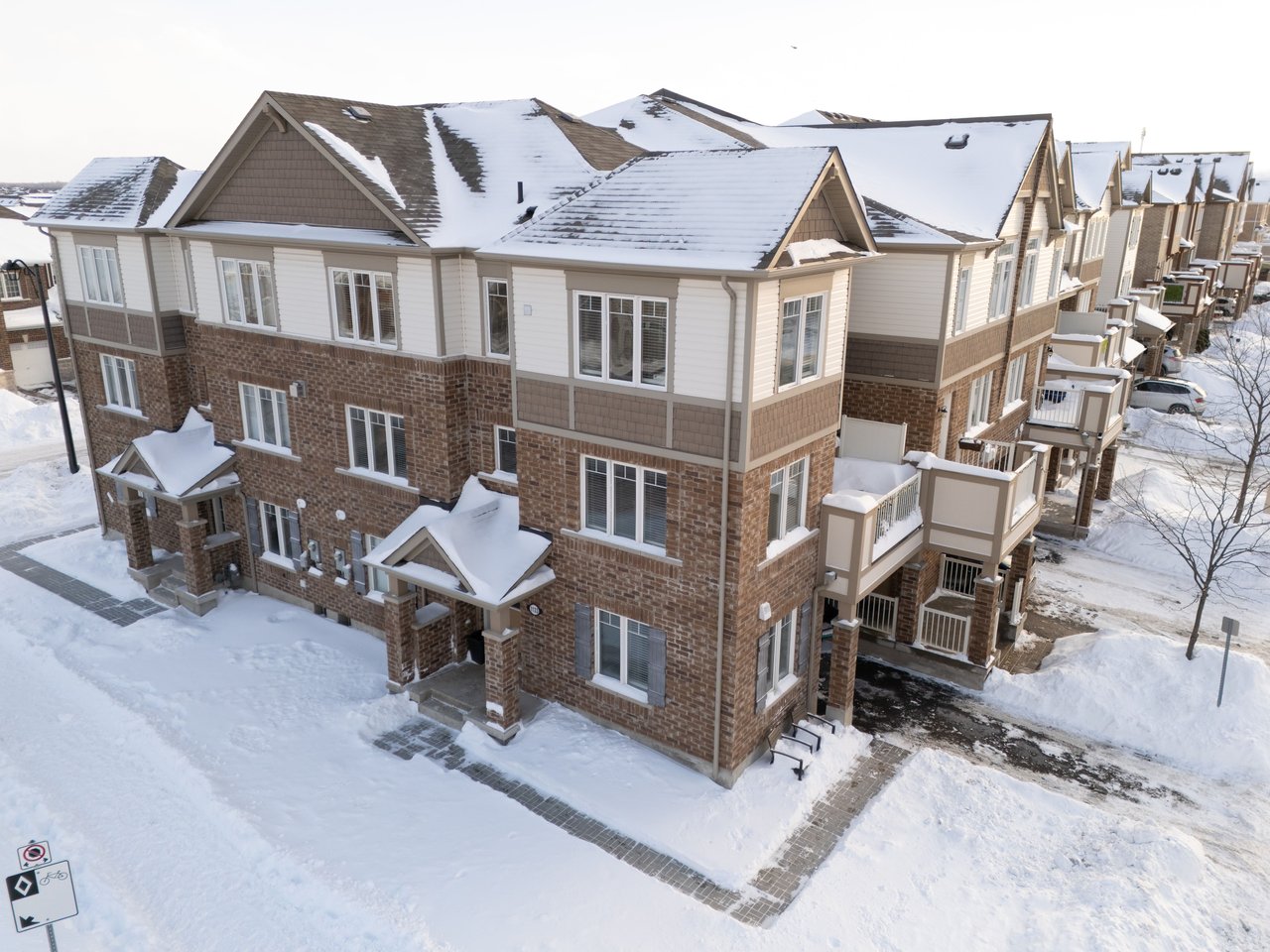 1133 Duignan Crescent, Milton