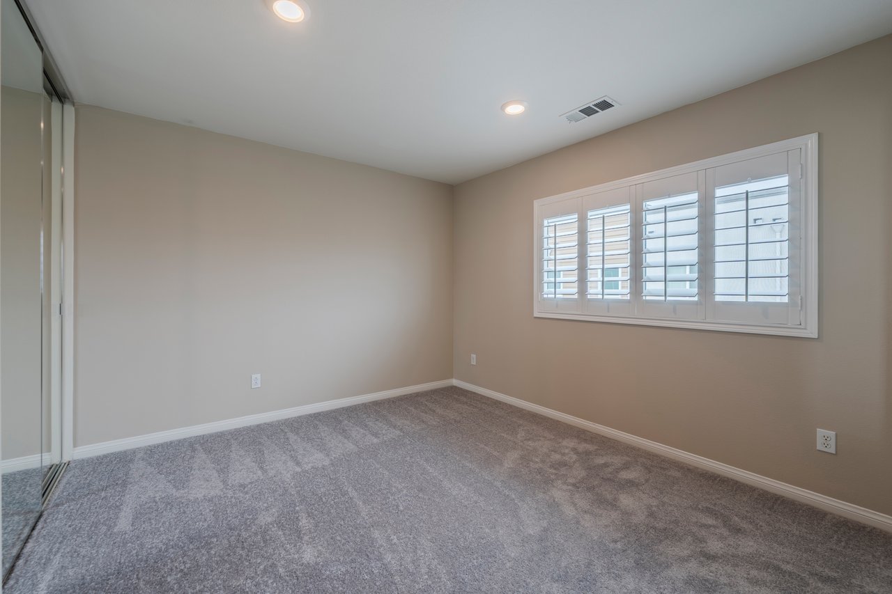 14418-5 Plum Lane