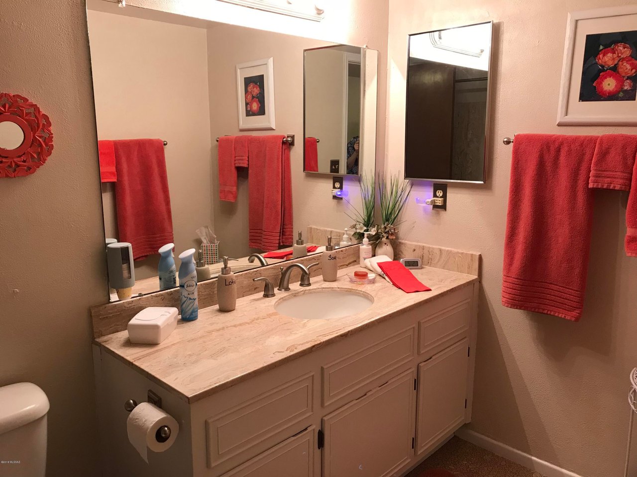 4550 E Quivira Dr
