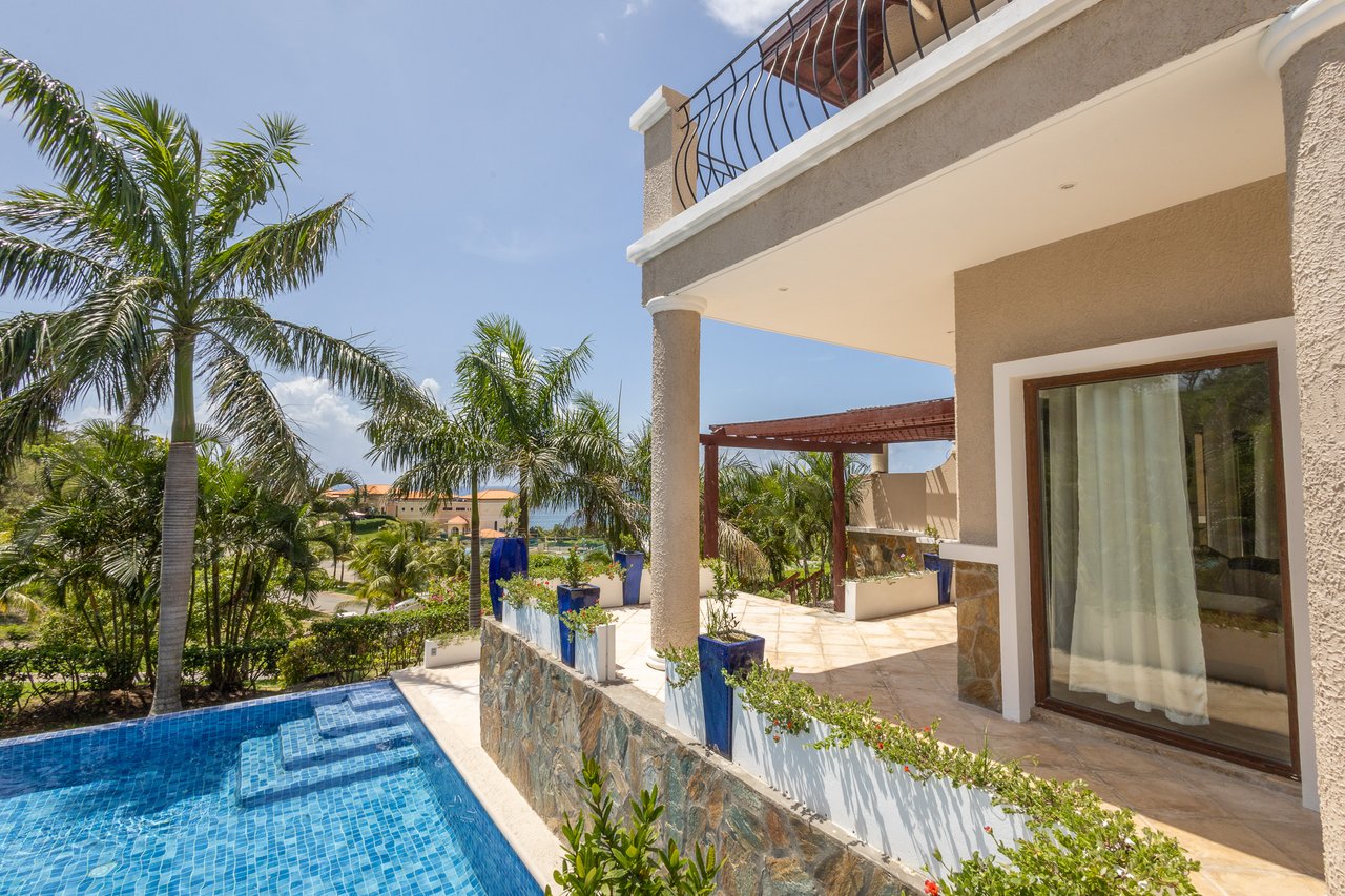 Pearl Ct., Villa 1103