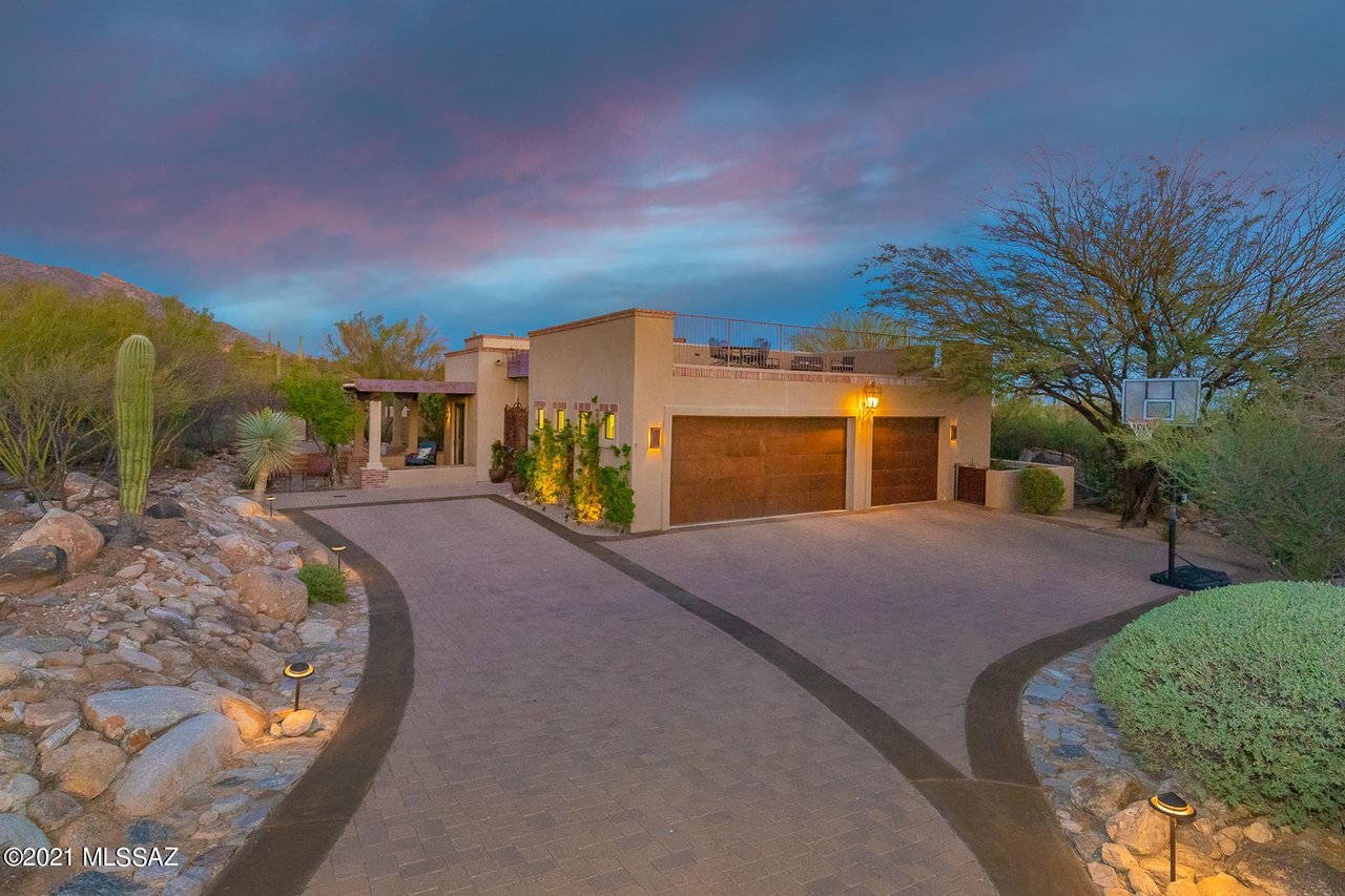 7593 N Mystic Canyon Dr