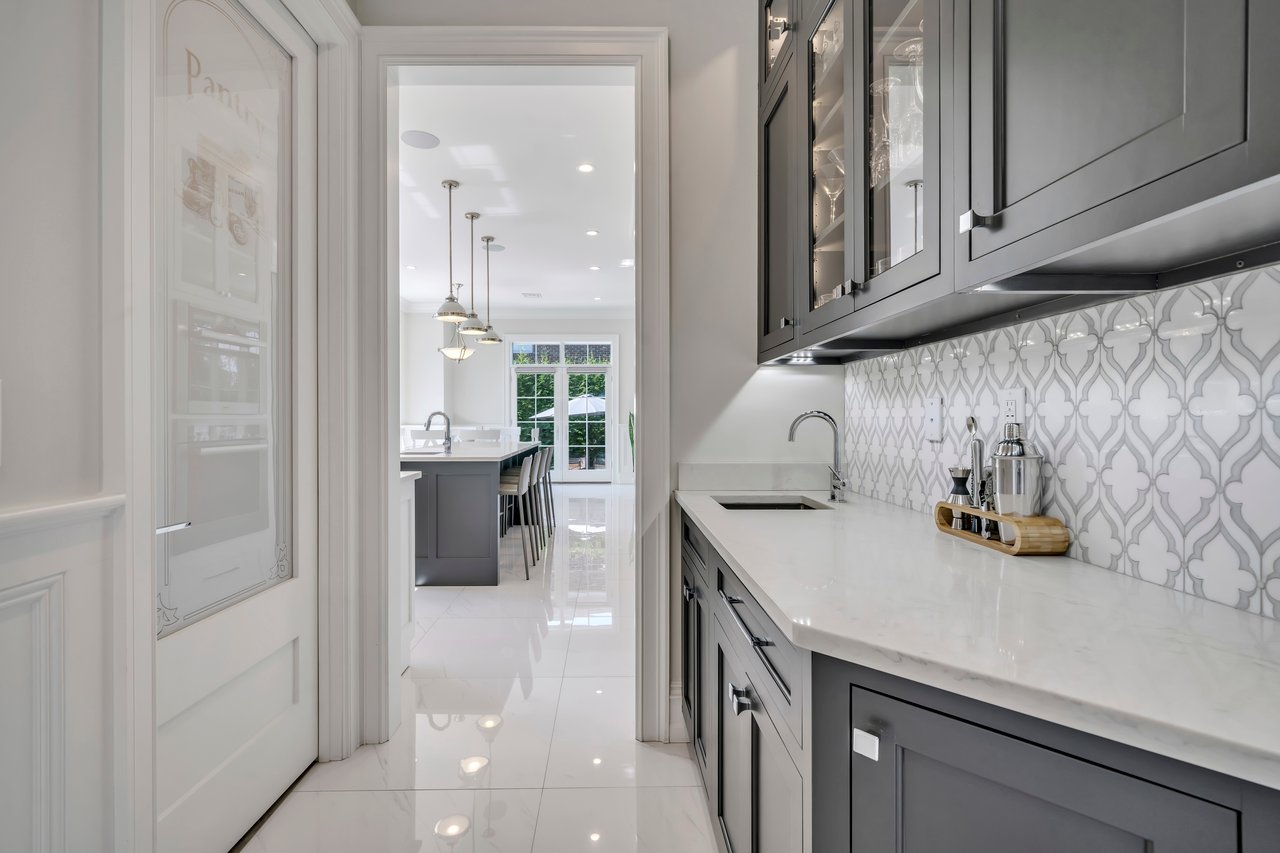 214 Forest Road