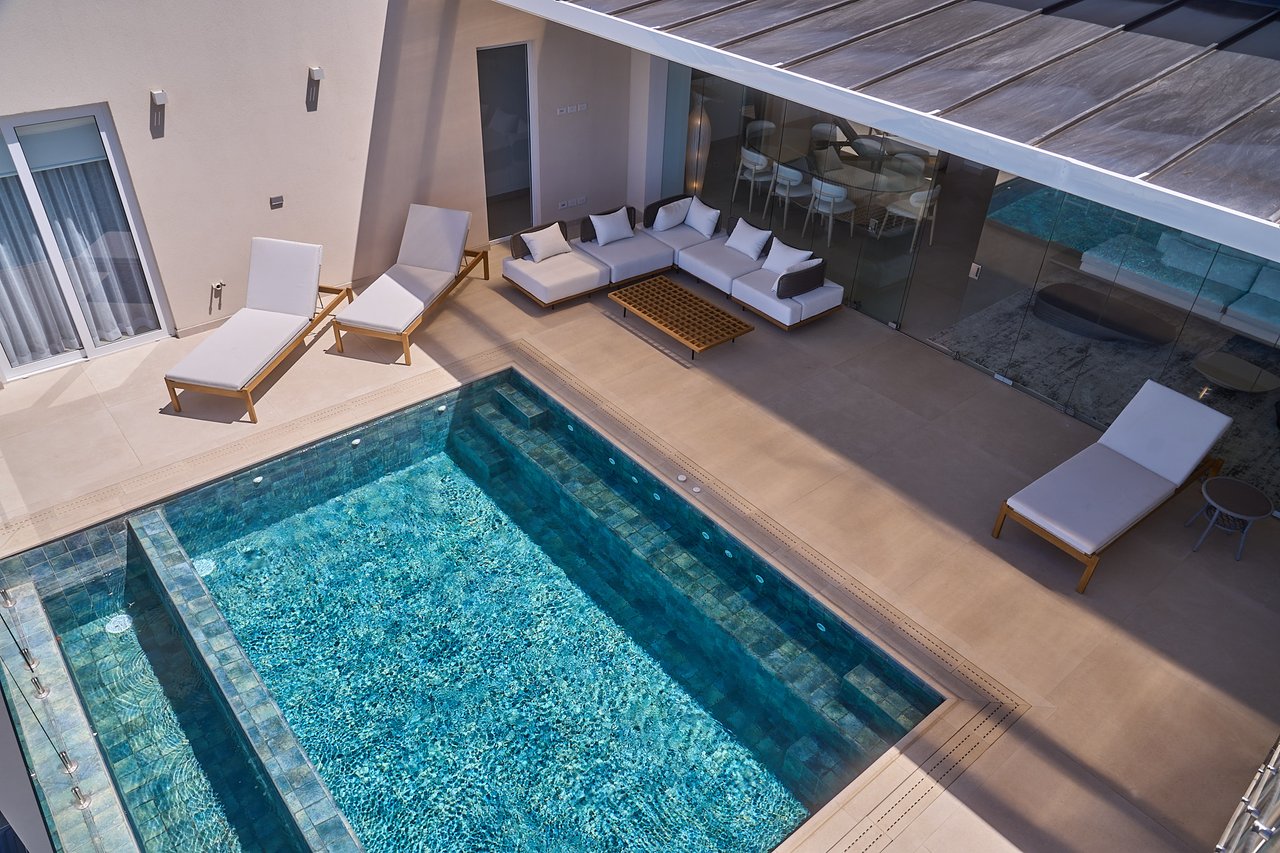 Residencia La Vista Tower C – Penthouse 701 | Elevated Ocean-View Living in Playa Tamarindo