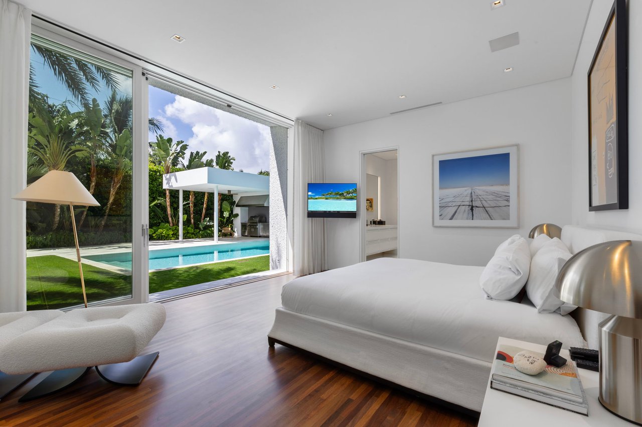 North End Modern Oasis W/ Beach Access