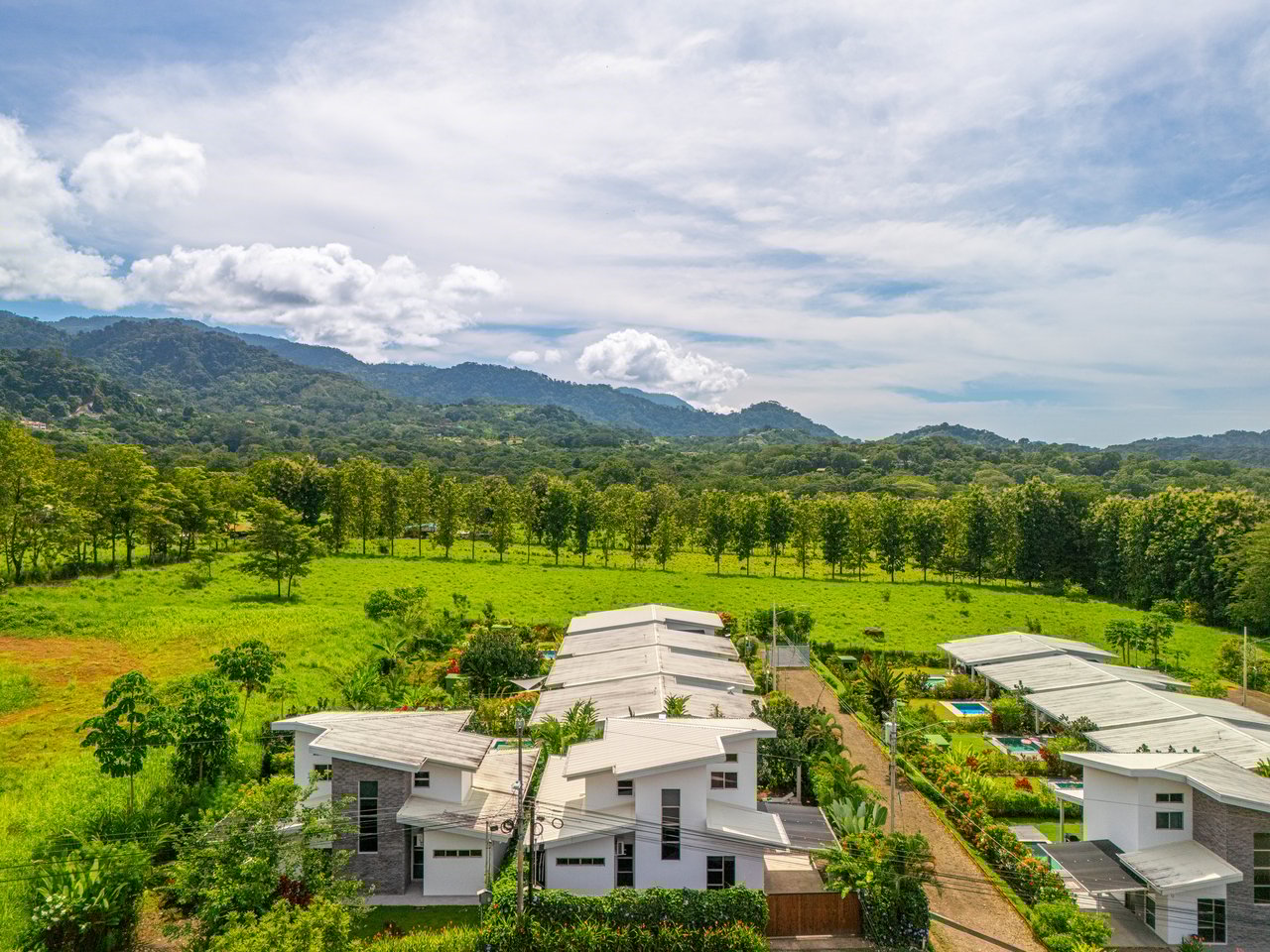 Live Effortlessly in the Heart of Ojochal