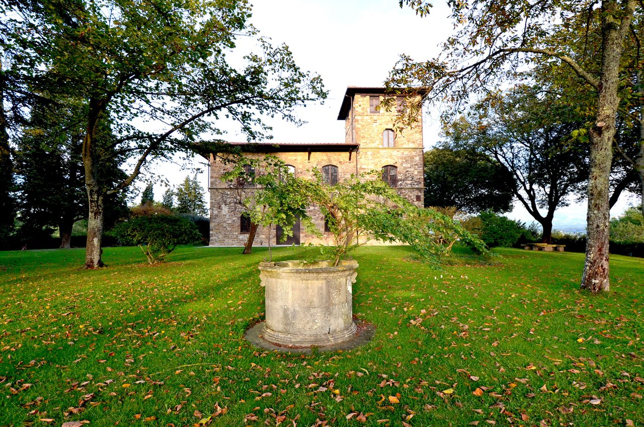 Gorgeous Villa with Medieval Tower