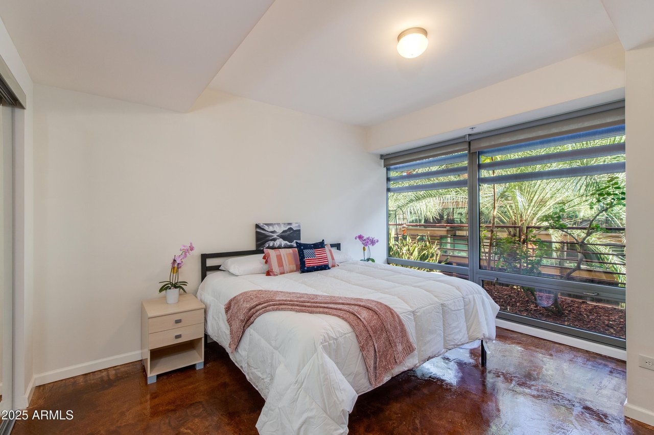 7137 E Rancho Vista Dr, #3003