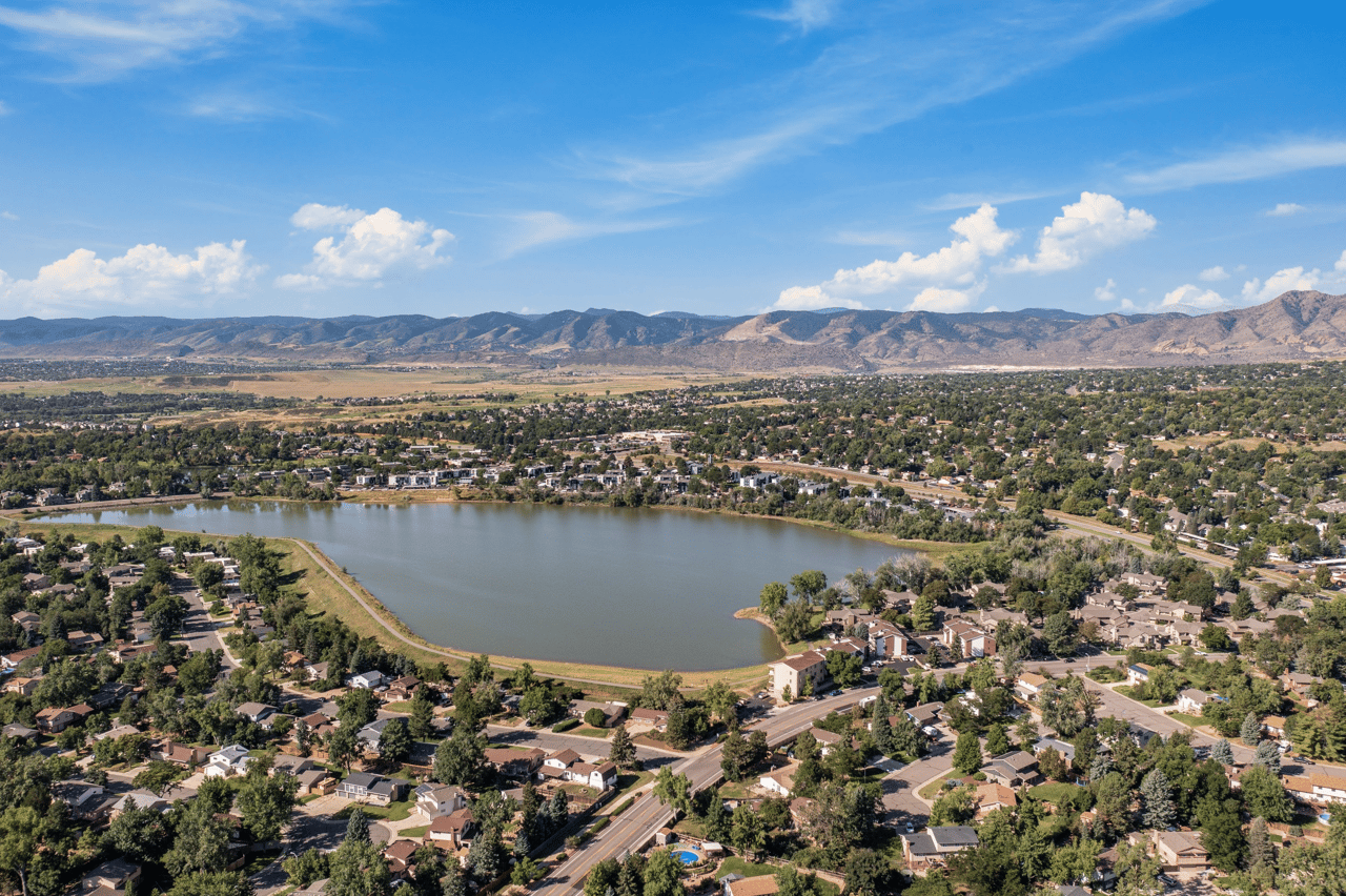 Just Listed: Experience Lakeside Serenity in this Captivating Townhome!