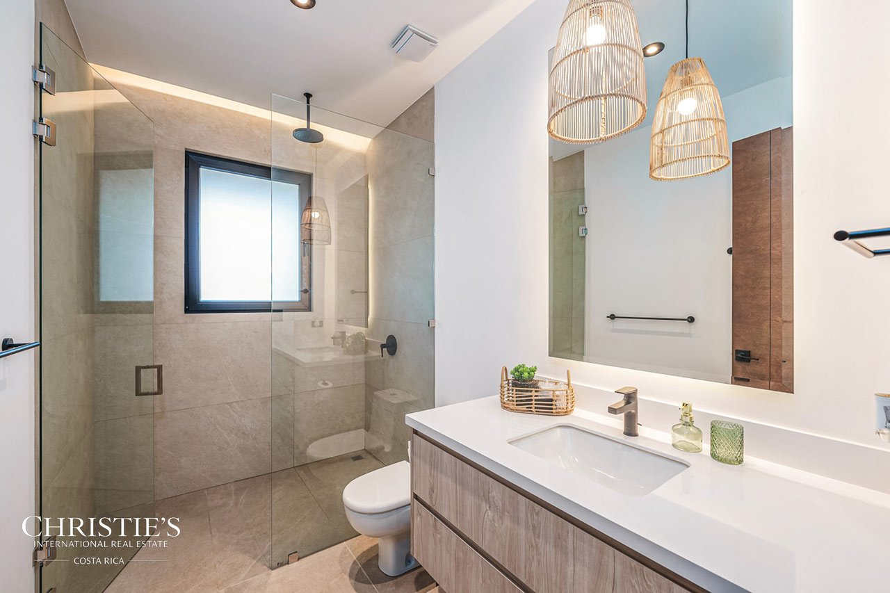 Modern Luxury Villa with Panoramic Ocean Views in Tamarindo - Villa Brisas del Mar