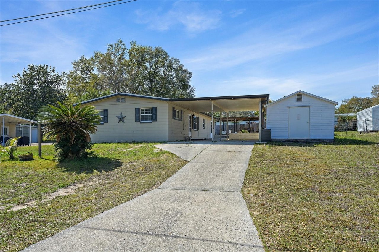 806 Phoenix Ave