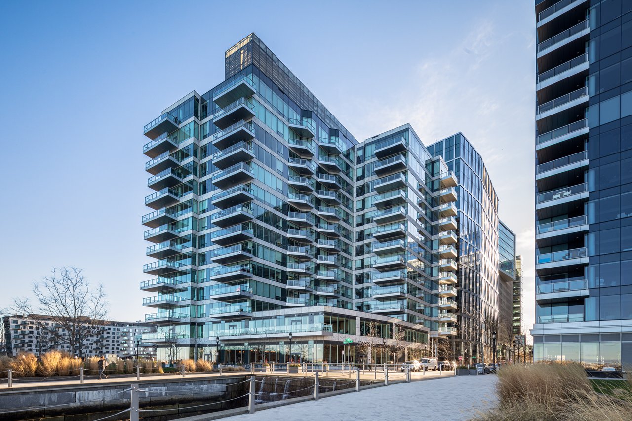 50 Liberty Drive, Unit 12J