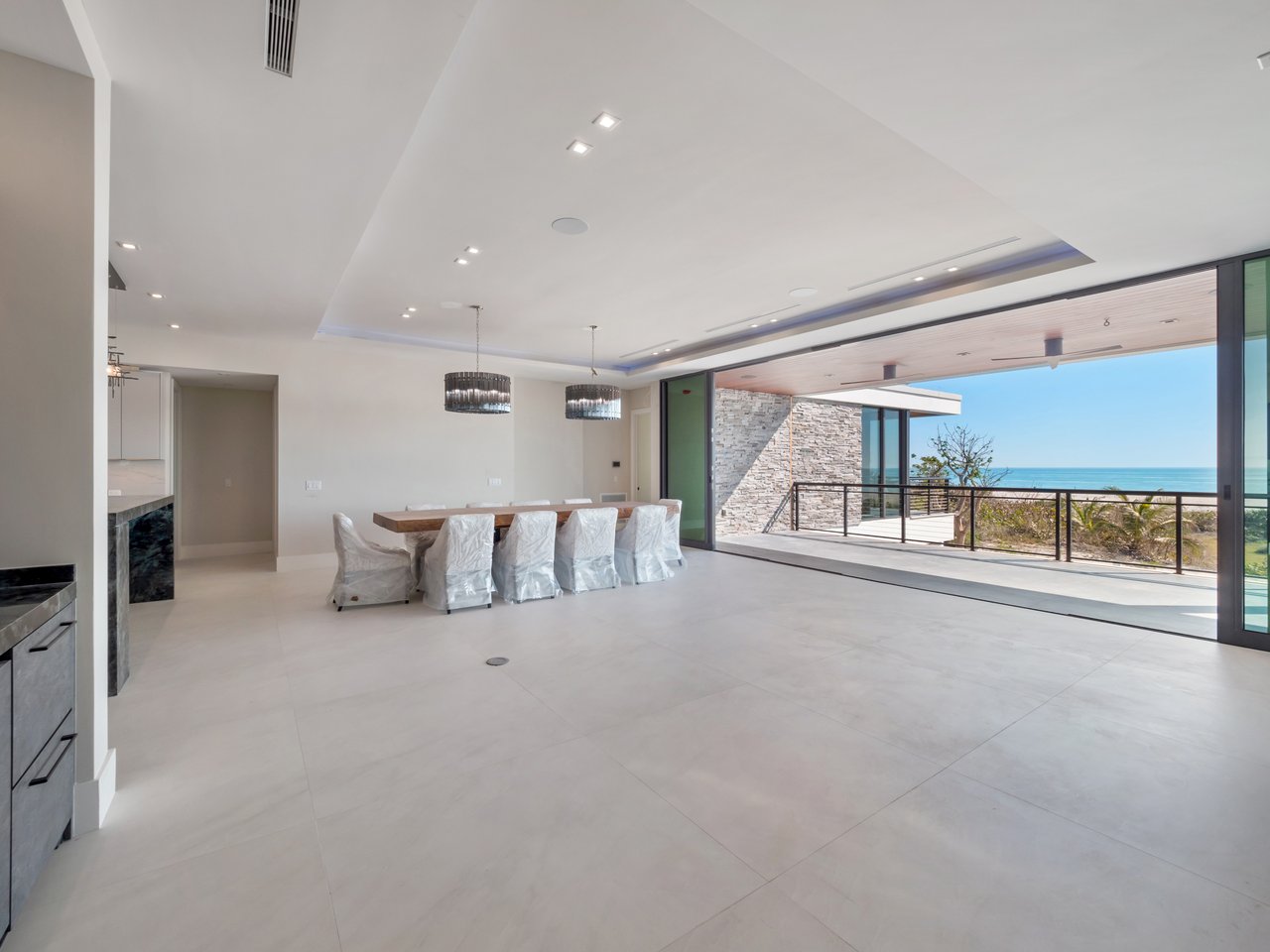 3615 W Gulf DR