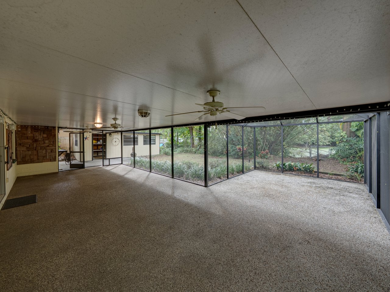 2702 Auburn Avenue W