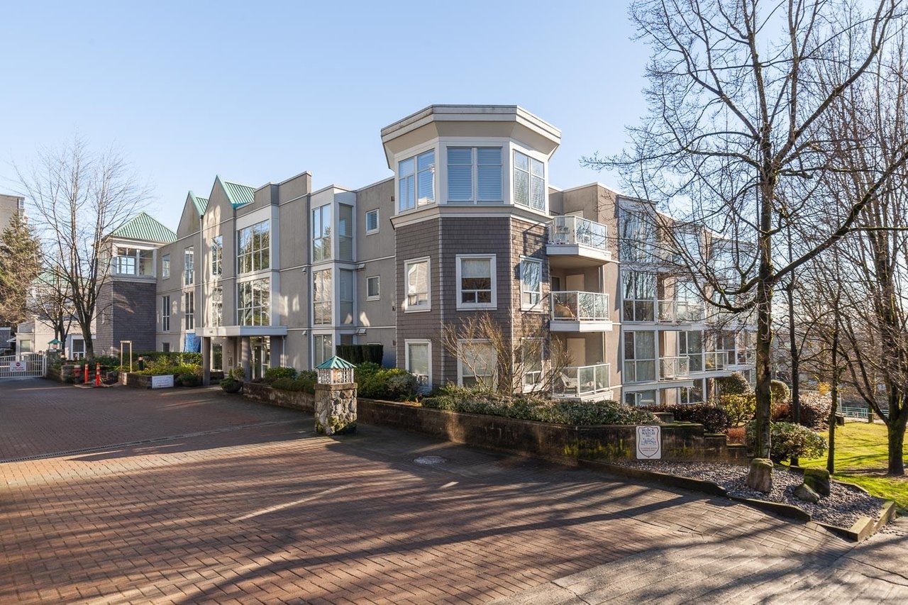 408-8460 Jellicoe St