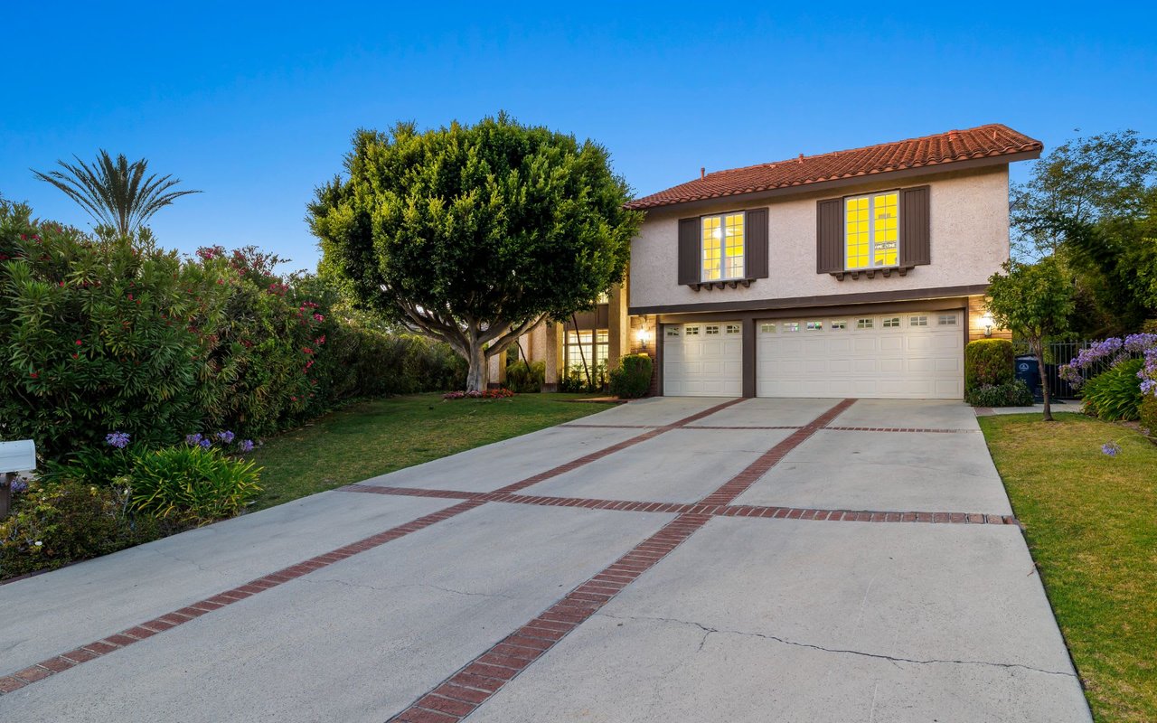 16 Quarterhorse Lane