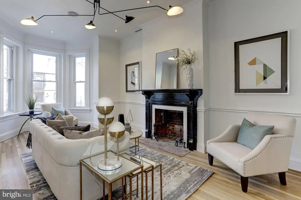 1322 Riggs St NW