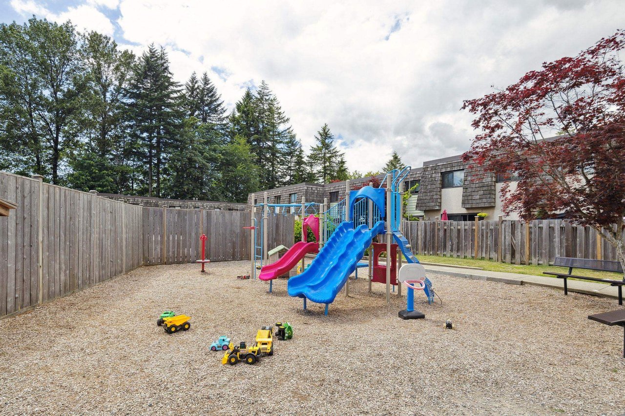 1206 Premier St