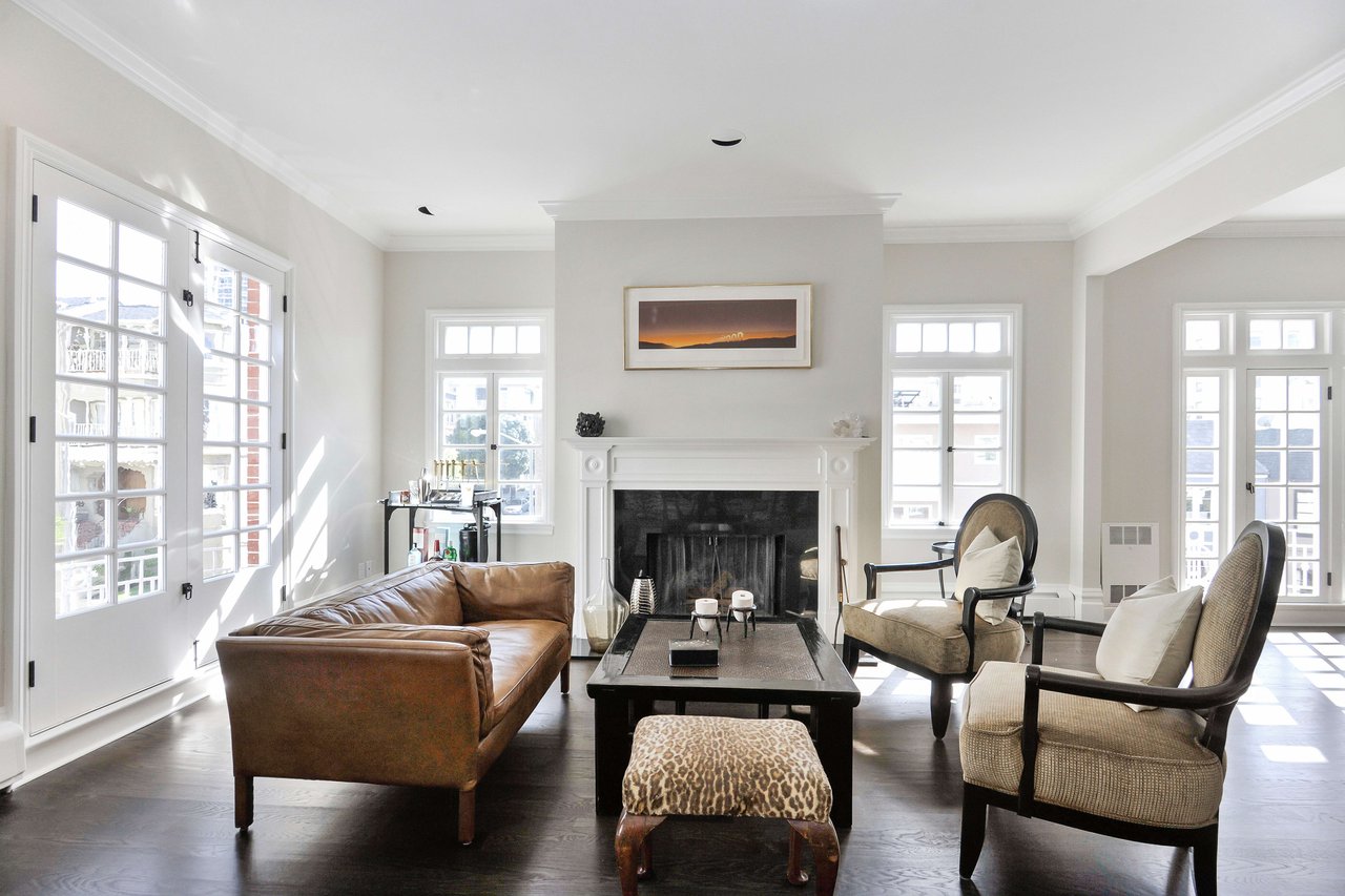 Exceptional Pacific Heights Condominium
