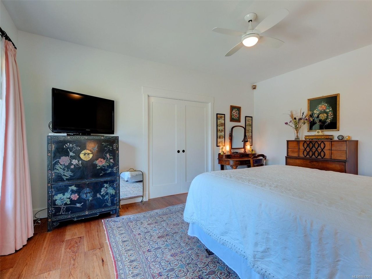 4271 Cherry Point Close