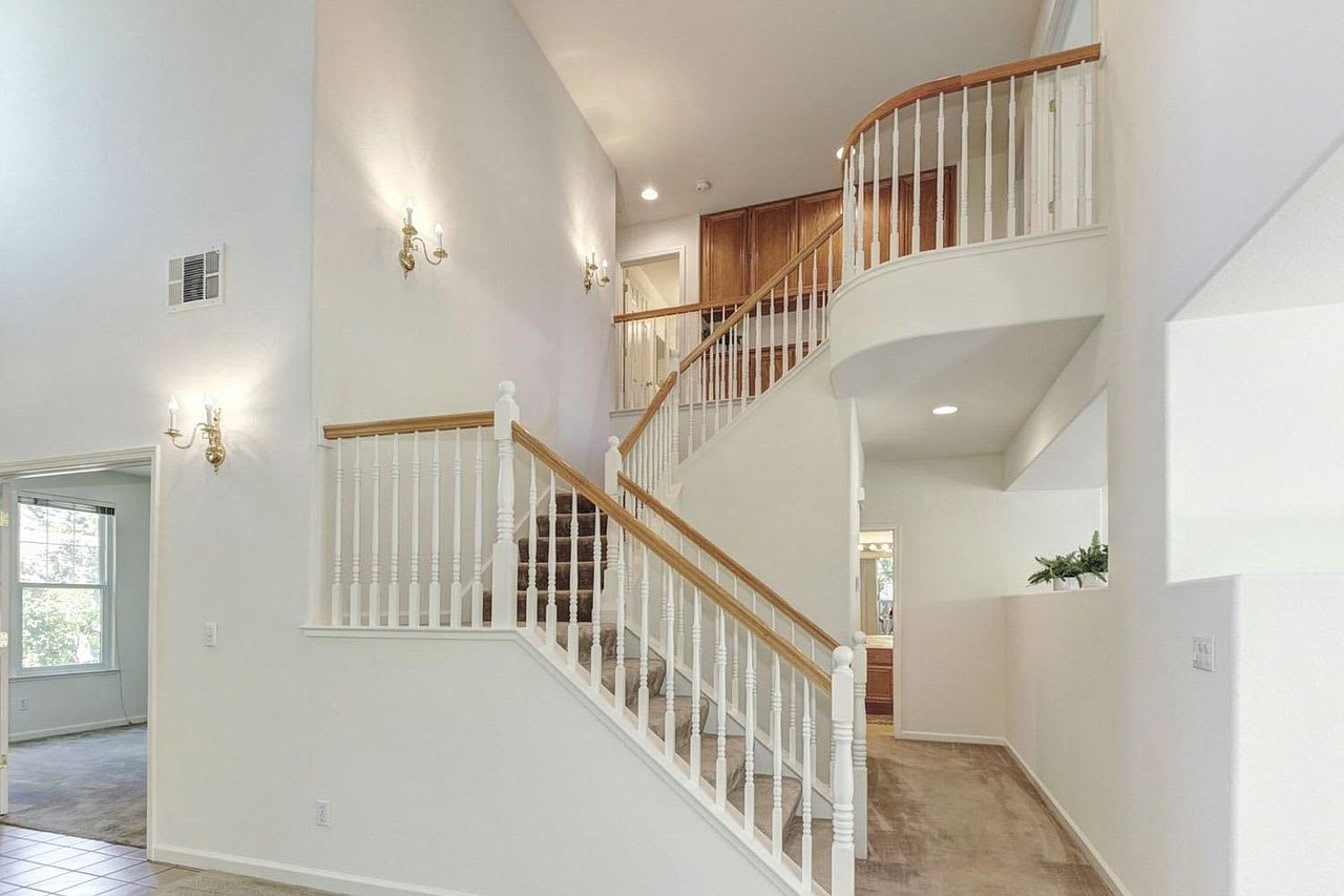 3023 Donato Lane