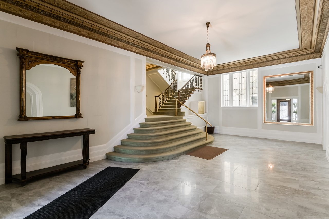 Incomparable Light and Elegance
