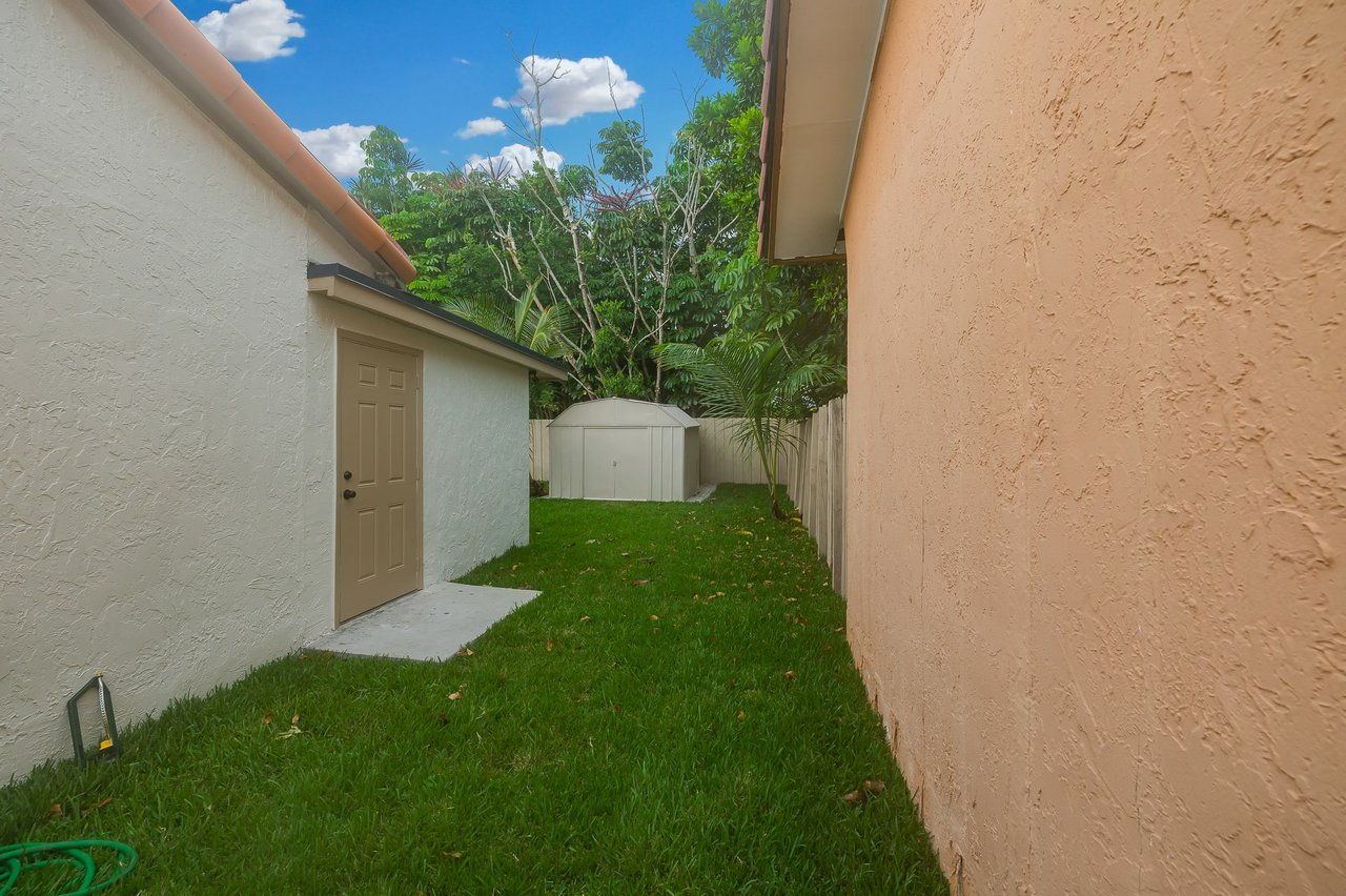 25038 SW 124th Ct, Miami, FL. 33032