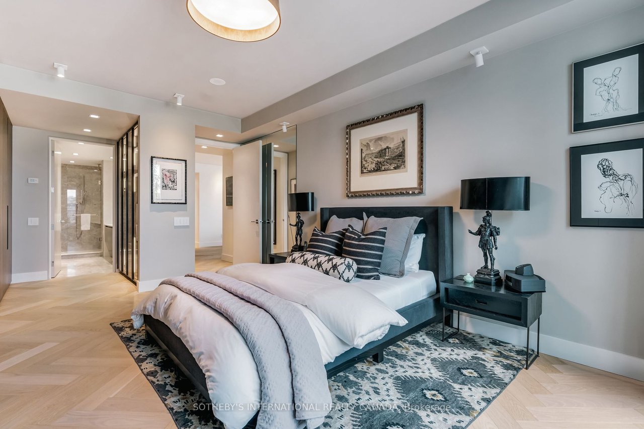 PERFECT SUITE IN YORKVILLE