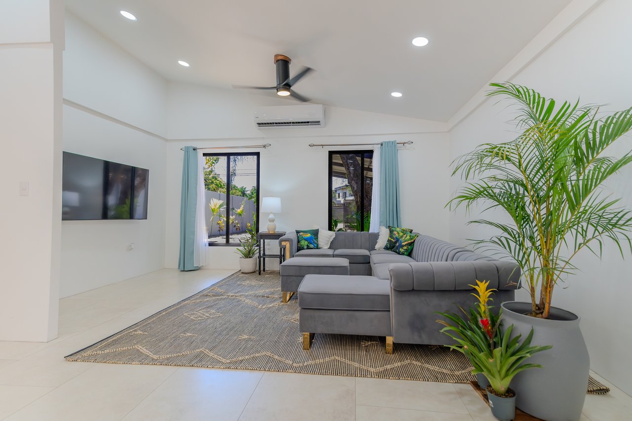 LOCATION,LOCATION, LOCATION – 3-BEDROOM VILLA STEPS FROM THE BEACH
