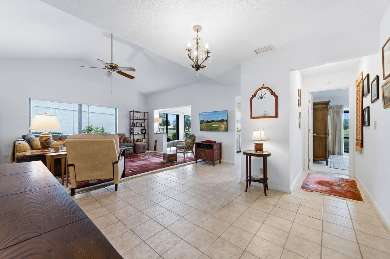 2669 SW Egret Pond Cir