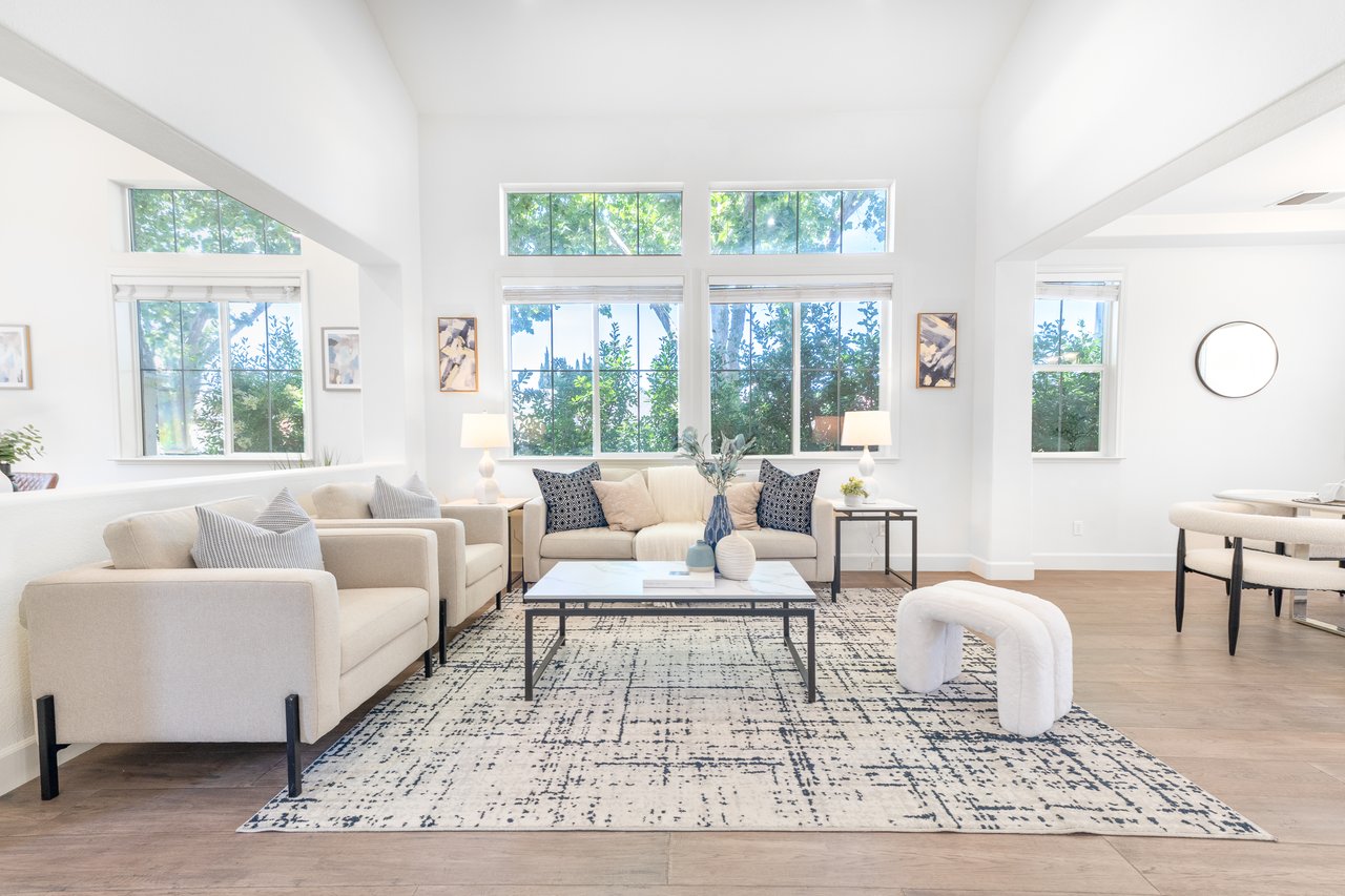 5947 Pala Mesa Dr