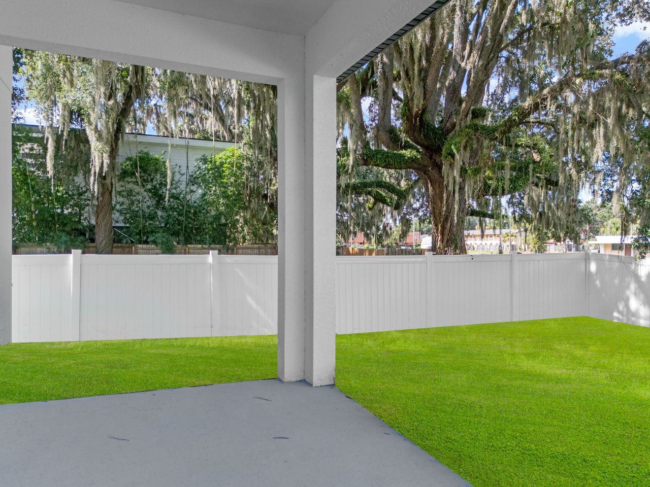 2718 KEYSTONE DRIVE