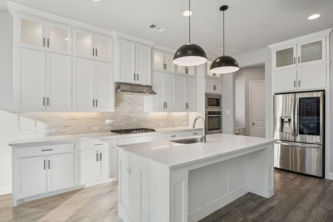 1001 Grassy Shore Ln