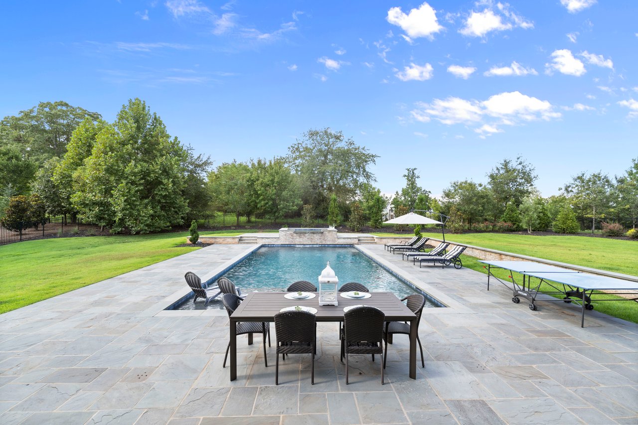  10160 Cedar Ridge Drive